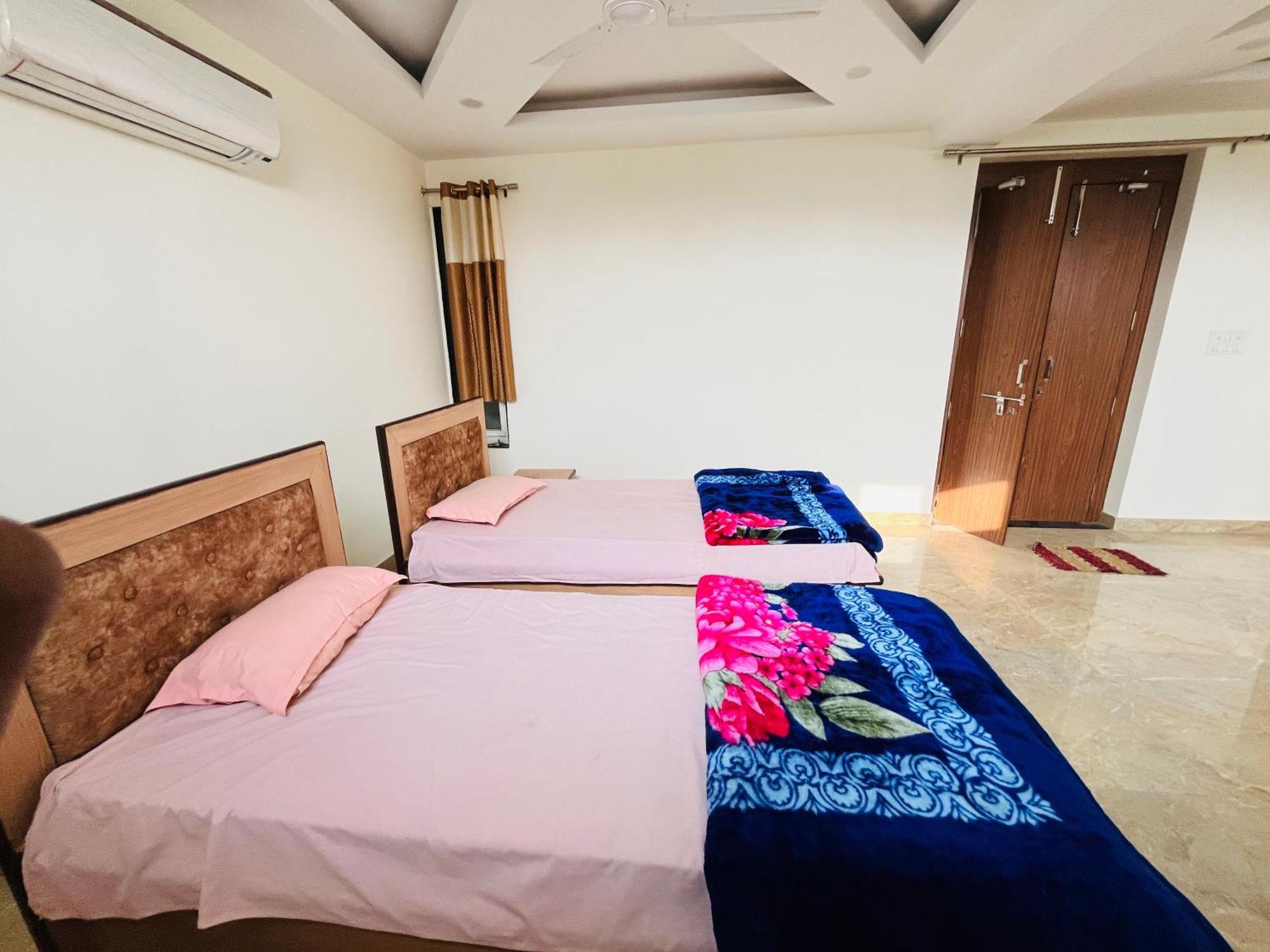 Hare Krishna Homes Jhalwa Allāhābād Junction エクステリア 写真